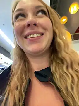 Sweet   Emily online show from 12-19-24, 06:01