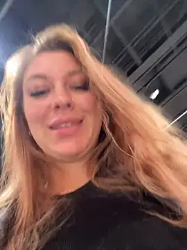 Sweet   Emily online show from 01-14-25, 04:18