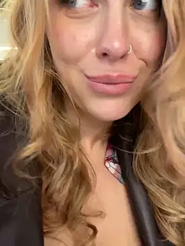 Sweet   Emily online show from 01-28-25, 02:42