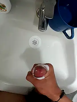 Snapshot of TajhhMoukh chatting on 02-24-26, 11:36 TajhhMoukh online show from 02-24-26, 11:36