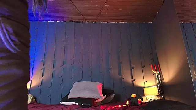 MorganaCrowley online show from 01-22-25, 01:10