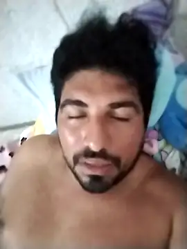 Snapshot of Nicolastrustd chatting on 03-08-26, 02:04 Nicolastrustd online show from 03-08-26, 02:04