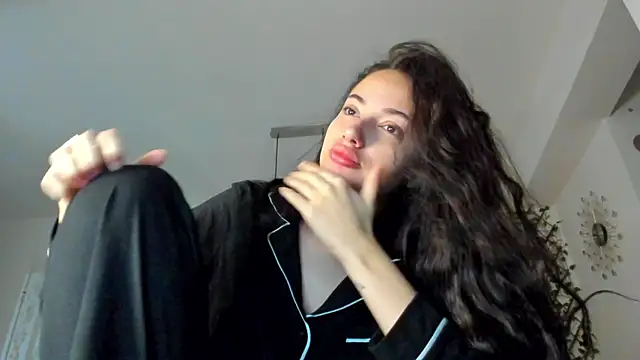 IreneVON online show from 12-06-24, 04:47