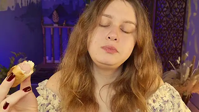 FioraMarmoris online show from 09-15-25, 05:51