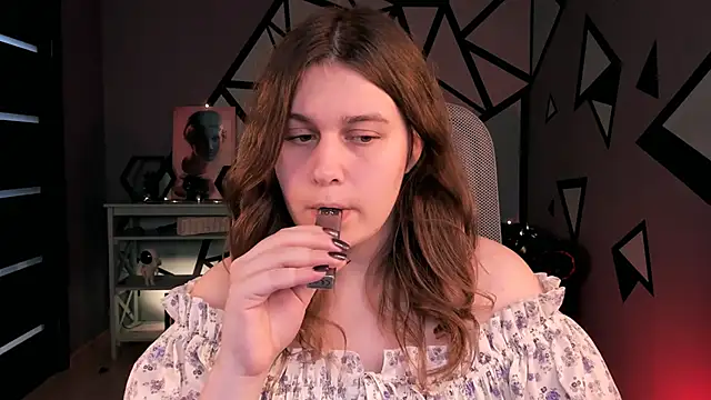 FioraMarmoris online show from 11-14-25, 01:43