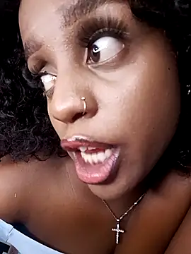 Queen-Chocolate online show from 03-14-26, 02:22