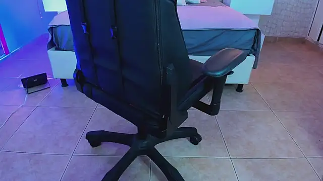 Snapshot of sara_parker069 chatting on 02-28-25, 07:26 sara parker069 online show from 02-28-25, 07:26