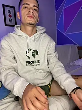 Snapshot of danny_42027 chatting on 02-28-25, 06:21 danny 42027 online show from 02-28-25, 06:21