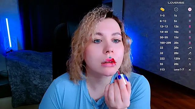 Blueberry-baby online show from 03-06-25, 06:05