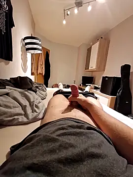 Lion132233 online show from 09-15-25, 08:42