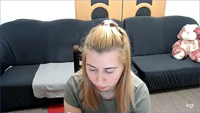 VioletaFlower7 online show from 02-22-25, 08:18