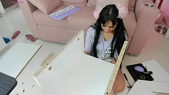 zoesullivan online show from 01-07-25, 01:14