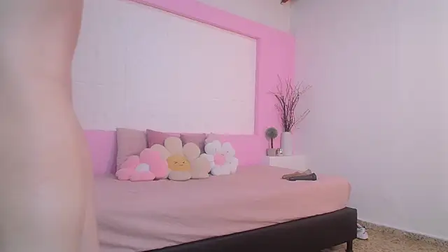 OraLarson online show from 10-30-25, 12:06