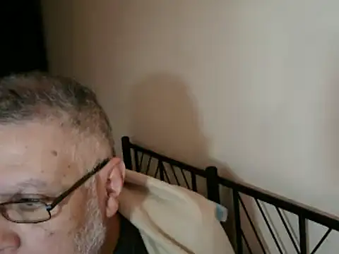 100Tauros online show from 10-30-25, 10:38