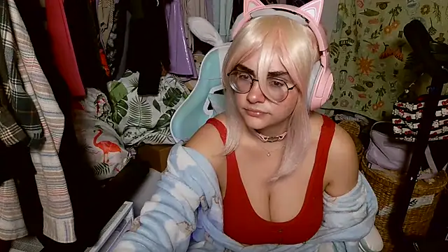 mochi rainbow online show from 01-15-25, 08:26