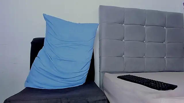 Snapshot of Ladysexy_hot19 chatting on 01-10-25, 06:09 Ladysexy hot19 online show from 01-10-25, 06:09