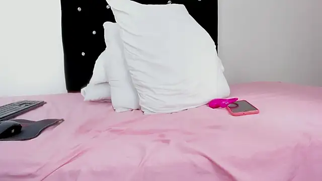 Snapshot of Ladysexy_hot19 chatting on 03-16-25, 08:10 Ladysexy hot19 online show from 03-16-25, 08:10