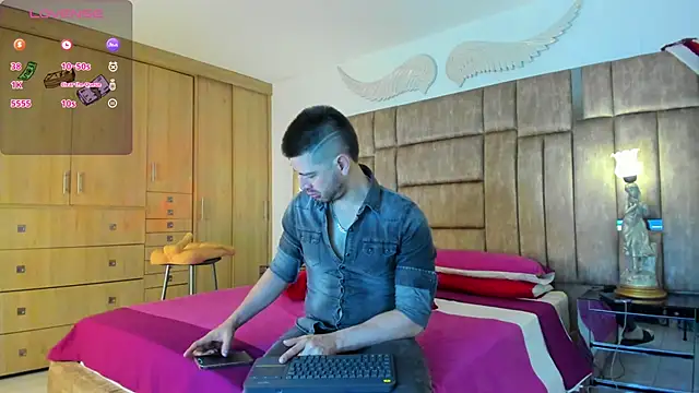 petterwilly1 online show from 12-17-24, 01:16