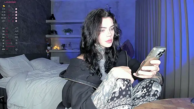 Snapshot of uwuxxxeva chatting on 01-18-26, 08:12 uwuxxxeva online show from 01-18-26, 08:12