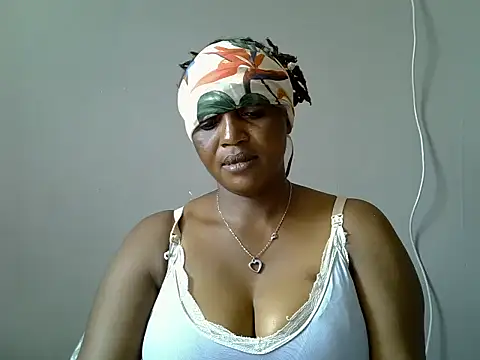 Snapshot of Hot_Caro chatting on 12-28-24, 10:58 Hot Caro online show from 12-28-24, 10:58