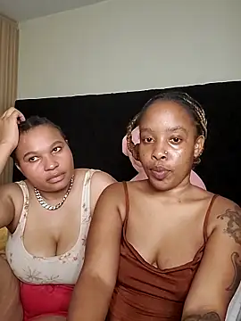 R-thequeen online show from 04-17-26, 09:18