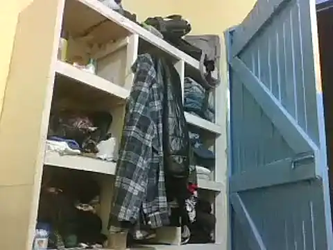 petite 12 online show from 12-01-24, 07:58