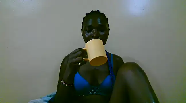 petite 12 online show from 03-21-25, 05:00