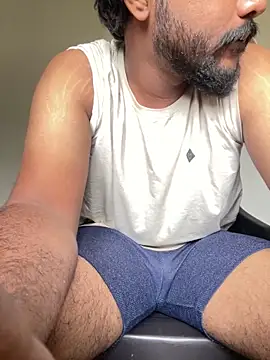 Snapshot of Hottest_Tamil chatting on 01-09-25, 08:45 Hottest Tamil online show from 01-09-25, 08:45