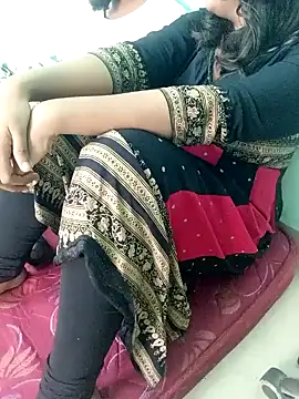 Snapshot of Hottest_Tamil chatting on 01-13-25, 07:54 Hottest Tamil online show from 01-13-25, 07:54