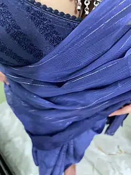 Snapshot of Hottest_Tamil chatting on 02-16-26, 02:02 Hottest Tamil online show from 02-16-26, 02:02