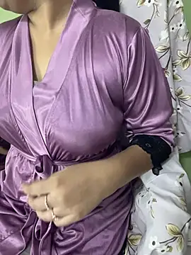 Snapshot of Hottest_Tamil chatting on 02-20-26, 03:12 Hottest Tamil online show from 02-20-26, 03:12