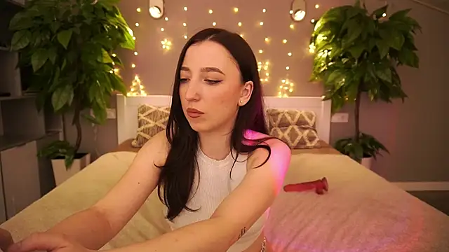 Snapshot of MonAmourrrR chatting on 02-03-25, 10:25 MonAmourrrR online show from 02-03-25, 10:25