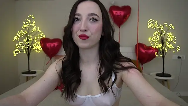 Snapshot of MonAmourrrR chatting on 02-14-25, 07:17 MonAmourrrR online show from 02-14-25, 07:17