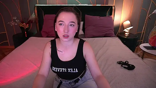 Snapshot of MonAmourrrR chatting on 09-20-25, 06:25 MonAmourrrR online show from 09-20-25, 06:25