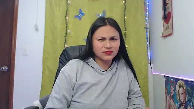 Zafiroweb09 online show from 01-30-25, 01:44