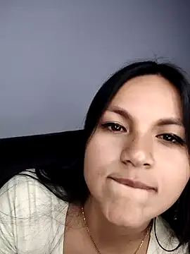 Zafiroweb09 online show from 10-29-25, 02:47