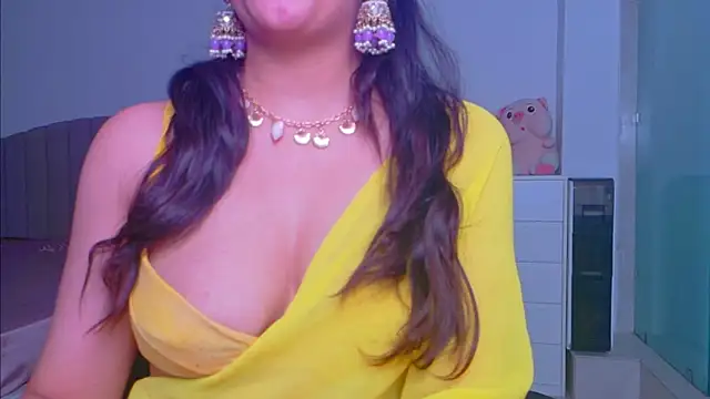 Snapshot of Aashika-Kaur chatting on 09-16-25, 04:24 Aashika-Kaur online show from 09-16-25, 04:24