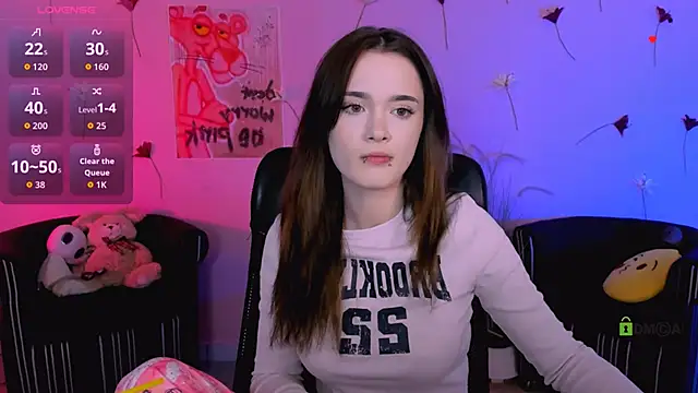 liana kisses online show from 06-03-26, 06:57