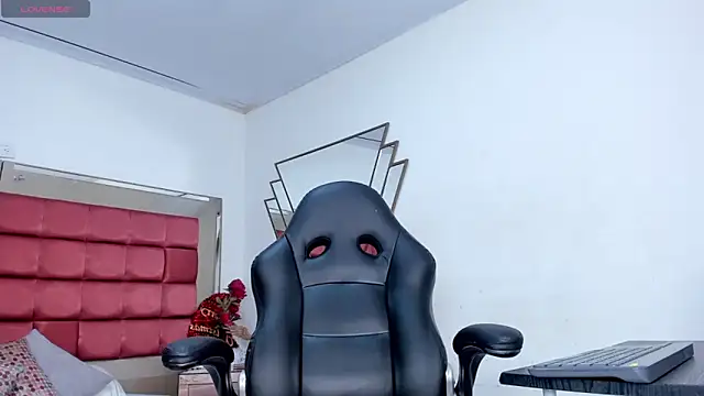 BarbaraKnox  online show from 12-31-24, 02:25