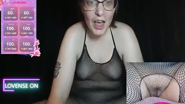 PernillaGirl online show from 10-15-25, 06:08