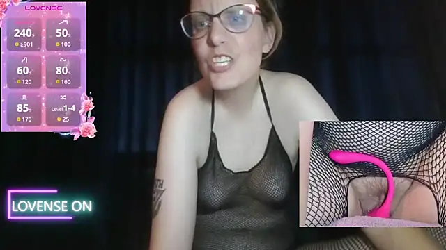 Snapshot of PernillaGirl chatting on 05-13-26, 07:11 PernillaGirl online show from 05-13-26, 07:11