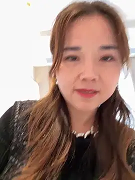 Snapshot of Efangfang chatting on 12-21-24, 04:09 Efangfang online show from 12-21-24, 04:09