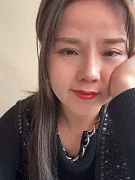 Snapshot of Efangfang chatting on 12-29-24, 06:14 Efangfang online show from 12-29-24, 06:14