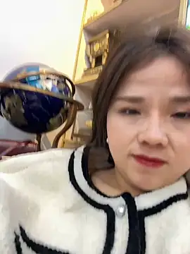 Snapshot of Efangfang chatting on 01-09-25, 02:07 Efangfang online show from 01-09-25, 02:07
