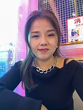 Snapshot of Efangfang chatting on 01-10-25, 08:29 Efangfang online show from 01-10-25, 08:29