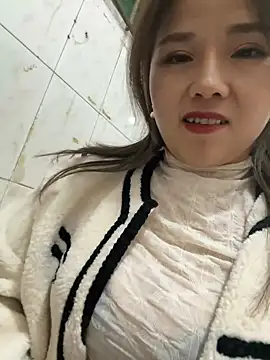 Snapshot of Efangfang chatting on 01-11-25, 02:15 Efangfang online show from 01-11-25, 02:15