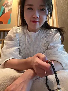 Snapshot of Efangfang chatting on 01-12-25, 10:23 Efangfang online show from 01-12-25, 10:23