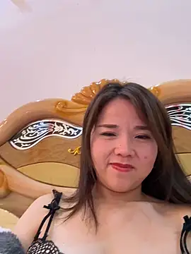 Snapshot of Efangfang chatting on 01-19-25, 12:28 Efangfang online show from 01-19-25, 12:28
