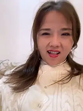 Snapshot of Efangfang chatting on 01-26-25, 11:28 Efangfang online show from 01-26-25, 11:28