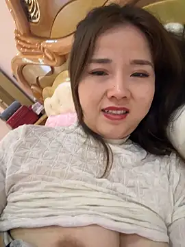 Snapshot of Efangfang chatting on 02-02-25, 02:45 Efangfang online show from 02-02-25, 02:45